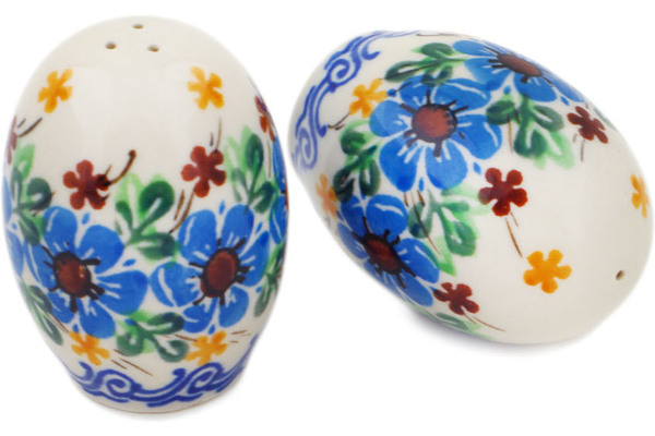 Salt and Pepper Set 2"