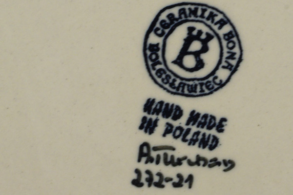 Tray with Handles 8"