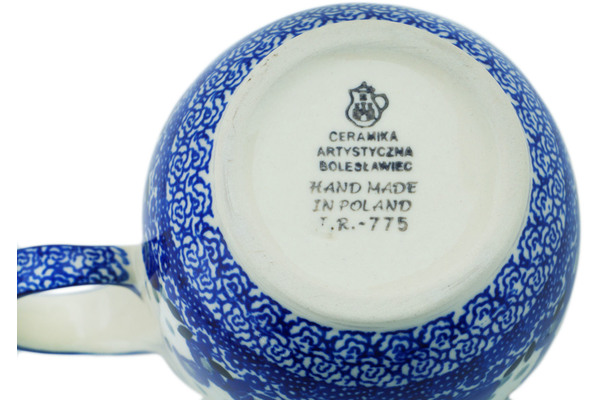 Bowl with Loop-Handle 6"