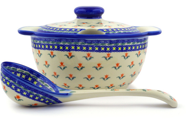 Tureen with Ladle 101 oz