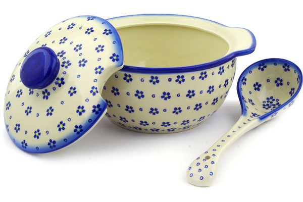 Tureen with Ladle 101 oz