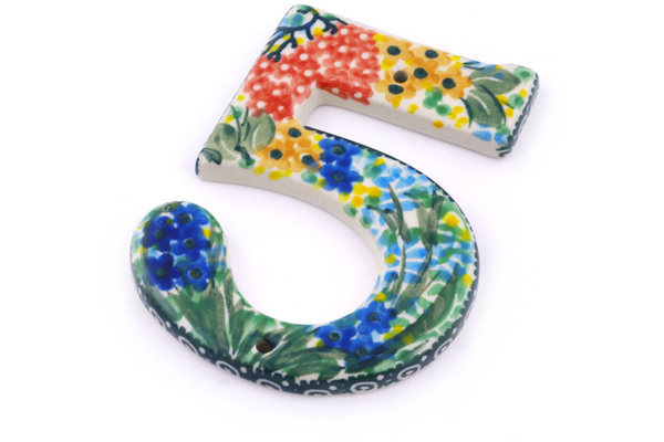 House Number FIVE (Five)