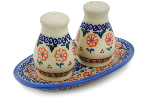 3-Piece Salt and Pepper Set with Tray