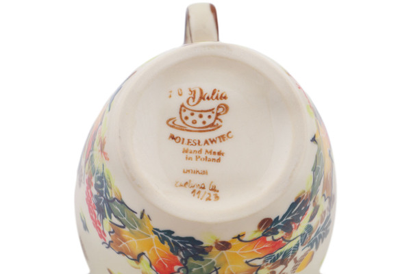 Bowl with Loop-Handle 7"