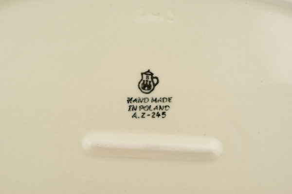 Oval Baker with Handles 14"