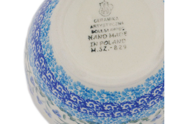 Bowl with Loop-Handle 6"