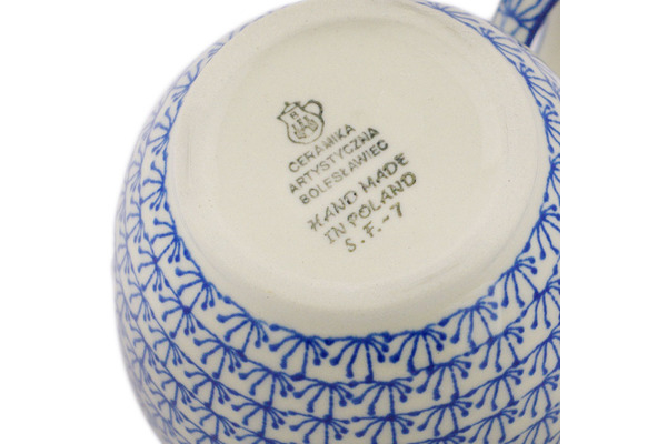 Bowl with Loop-Handle 6"