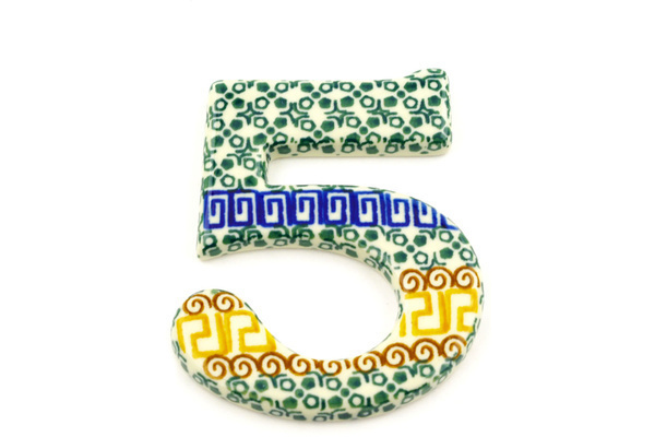 House Number FIVE (Five)