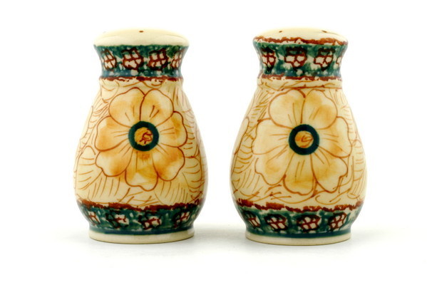 Salt and Pepper Set 3"
