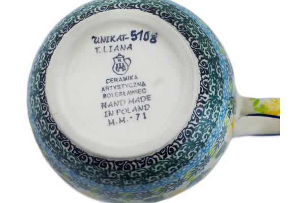 Bowl with Loop-Handle 6"