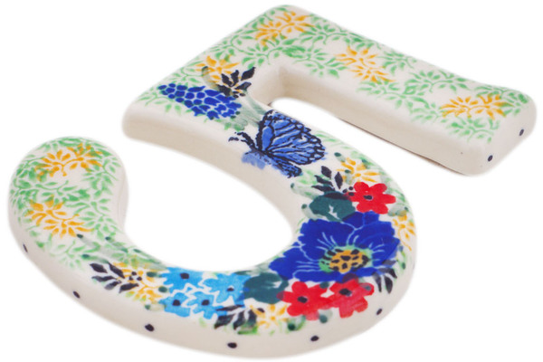 House Number FIVE (Five)