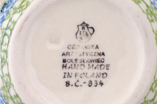 Bowl with Loop-Handle 6"