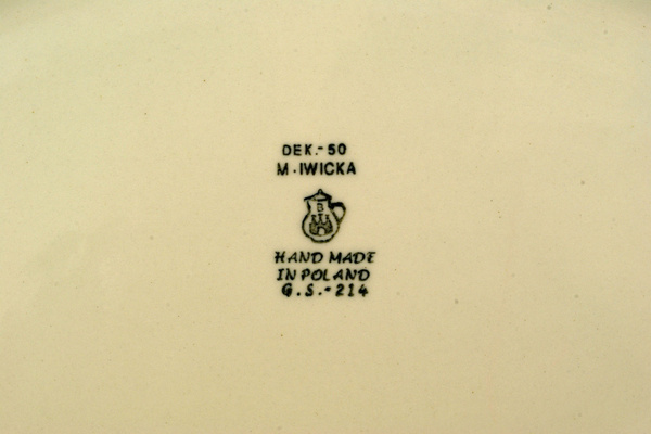 Oval Baker with Handles 15"