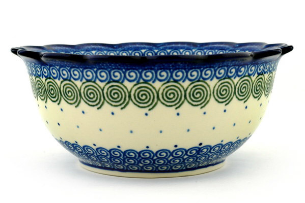 Scalloped Bowl 8"