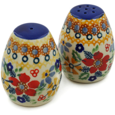 Salt and Pepper Set 2"