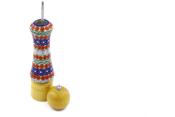 Pepper Grinder 8"