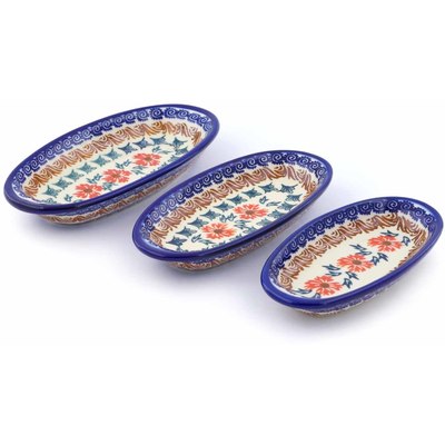 Polish Pottery Condiment set of 3 nesting dishes: 7&frac14;-inch, 6&frac12;-inch, 5&frac34;-inch Red Cornflower