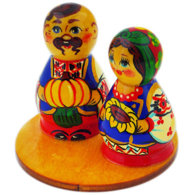 Wood Couple Figurine 2&quot;