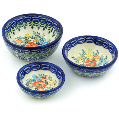 Polish Pottery Set of 3 Nesting Bowls Small Ring Of Flowers UNIKAT